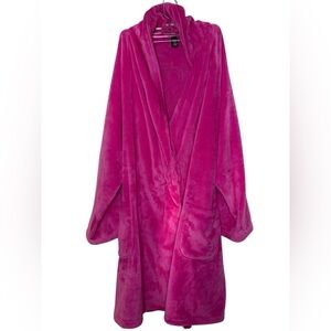 Victoria's Secret FUSCIA FRENZY Hot PINK Short COZY Plush Velour ROBE
